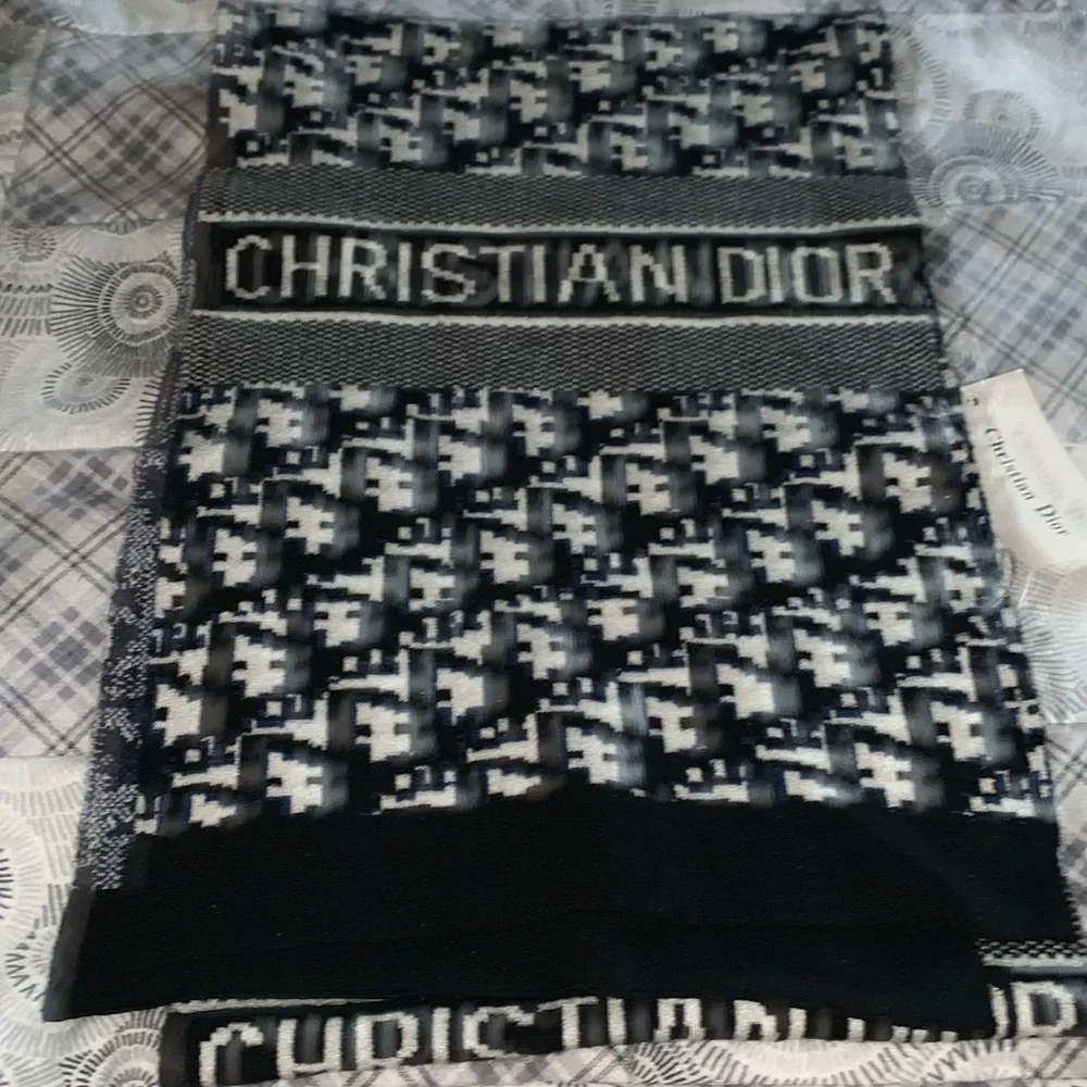 Christian Dior Black and White Scarf